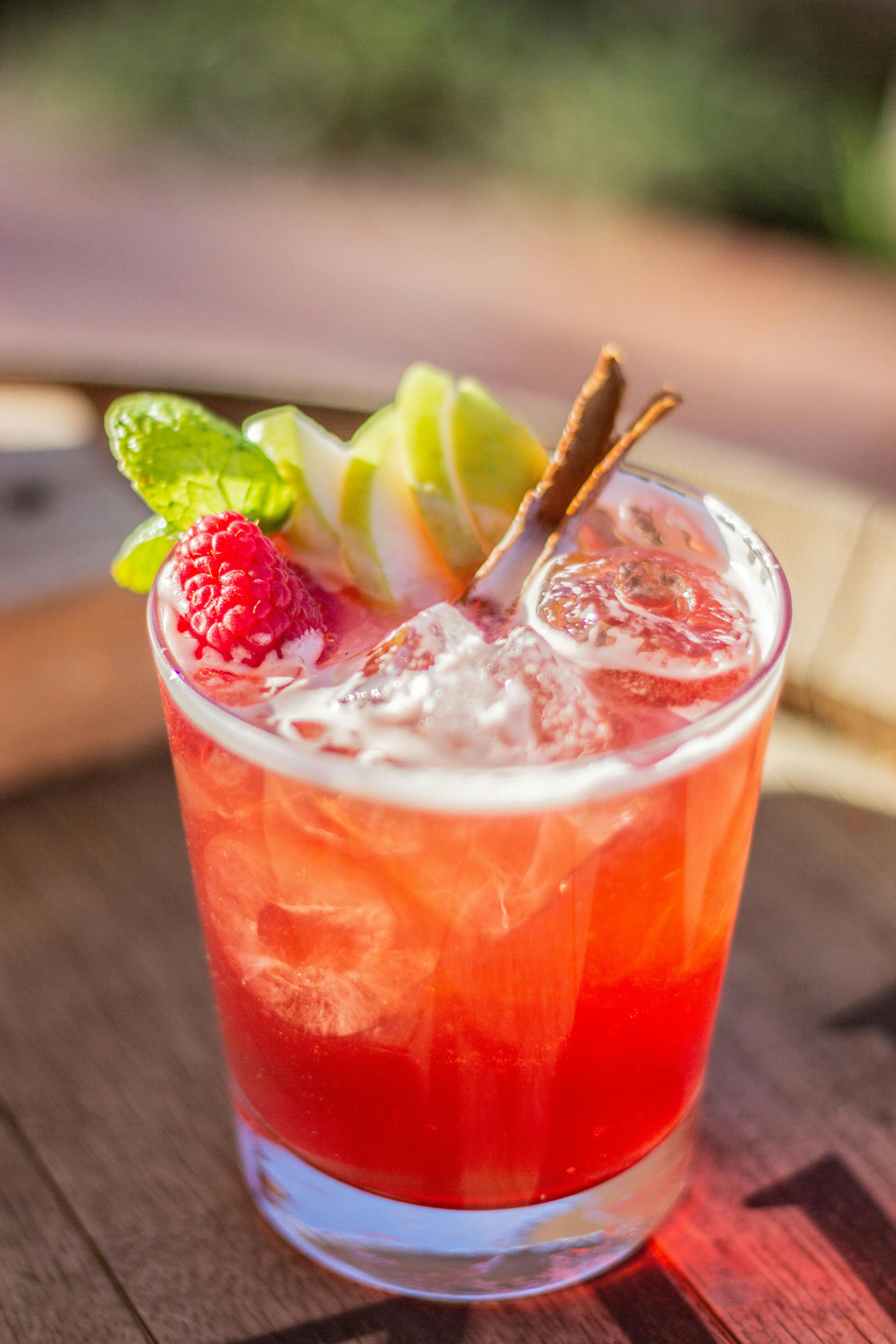 TROPICAL FRUIT PUNCH
